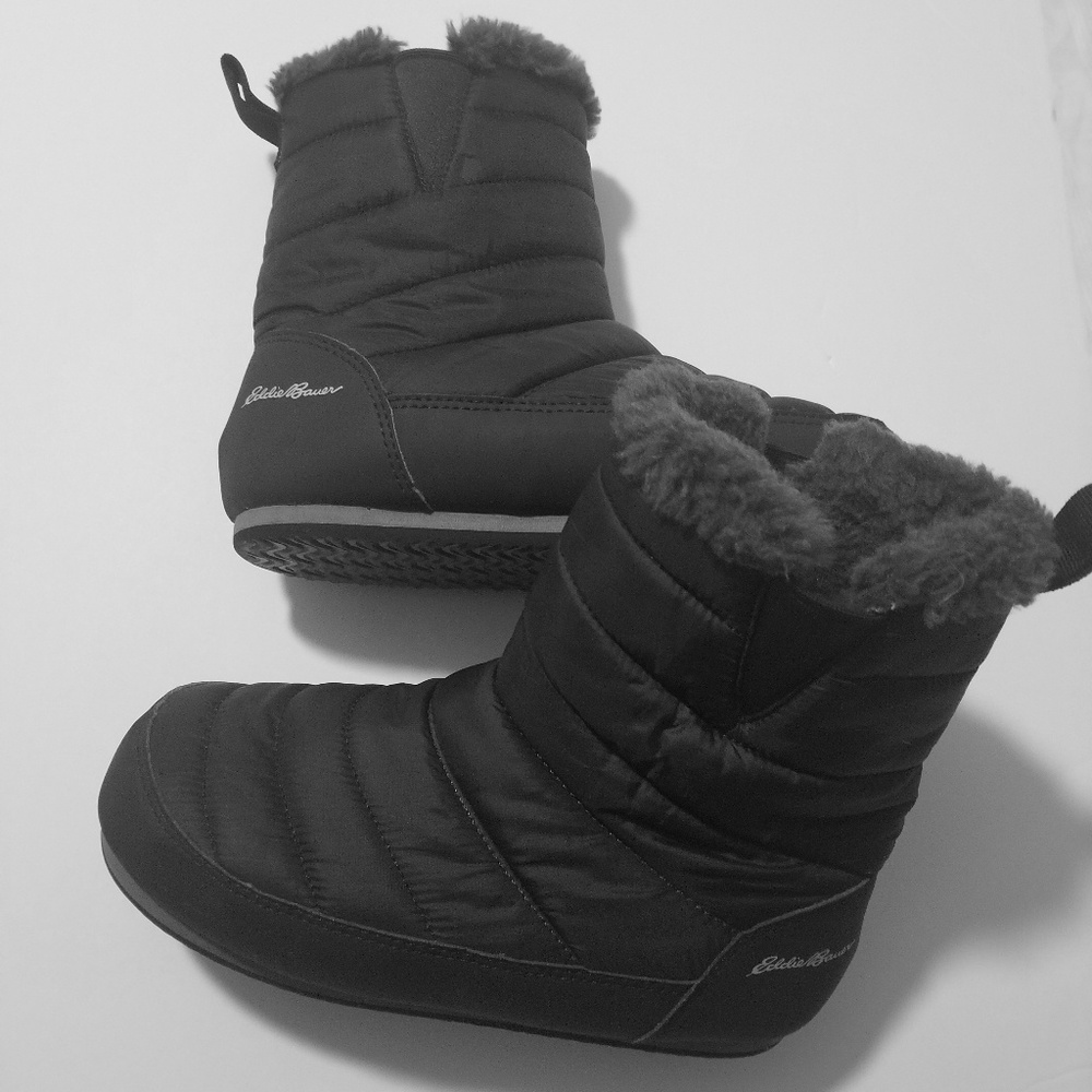 Black Eddie Bauer
Camp Bootie usa 5.5
